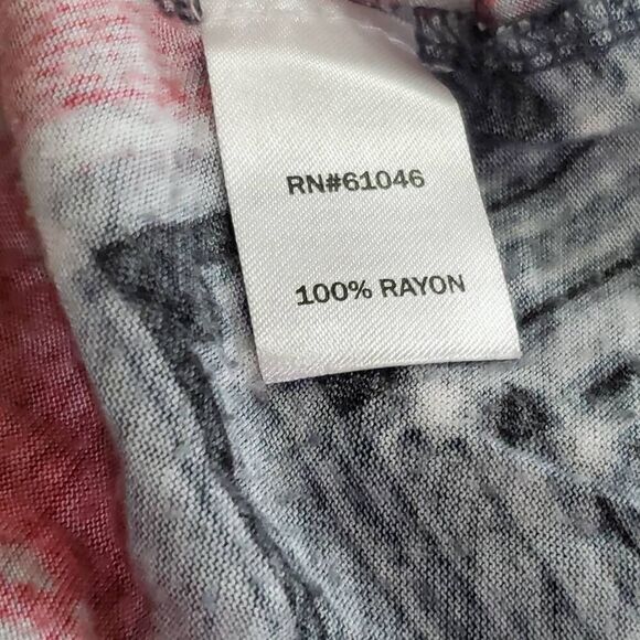 Vanity Small Red/Gray Lsce Sleeveless Top Shell - Picture 8 of 10